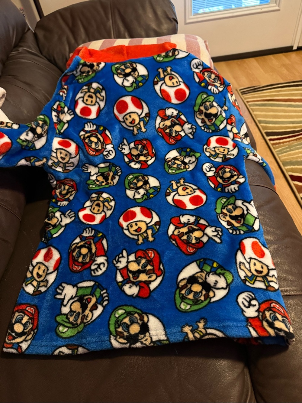 Nintendo Plush Hooded Robe - Picture 5 of 5
